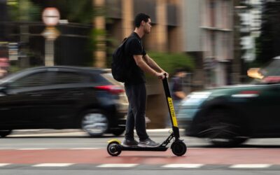 Principais cuidados ao transitar de patinete elétrico nas vias públicas